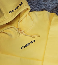 Lade das Bild in den Galerie-Viewer, Hoodie femme "Foda-se" Yellow