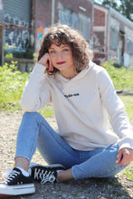 Lade das Bild in den Galerie-Viewer, Hoodie femme "Foda-se" crème