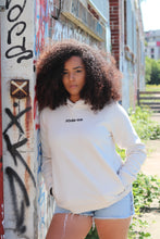 Lade das Bild in den Galerie-Viewer, Hoodie femme "Foda-se" crème