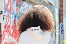 Lade das Bild in den Galerie-Viewer, Hoodie femme "Foda-se" crème