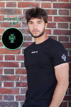 Charger l'image dans la galerie, T-shirt homme/femme (mixte) Emblème Portugal FPF "Foda-se" Noir phosphorescent