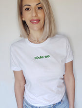 Carregar imagem no visualizador da galeria, T-Shirt blanc mixte Foda-se Logo en velours