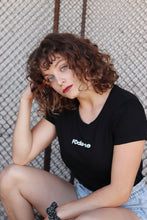 Lade das Bild in den Galerie-Viewer, T-shirt femme "Foda-se" Noir